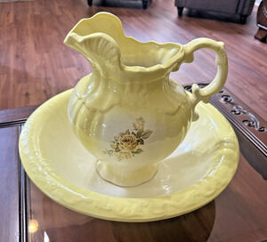 Vintage Arnel RARE LARGE Yellow floral Pitcher And Basin Set Butter Yellow